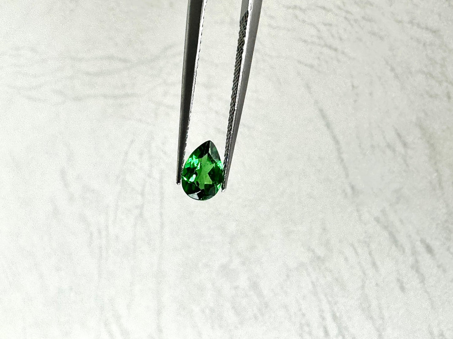グリーンガーネット0.49ct｜山羊座の星座石・1月誕生石