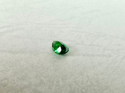 グリーンガーネット0.49ct｜山羊座の星座石・1月誕生石