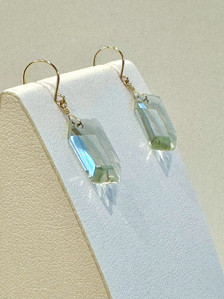 グリーンアメシスト ピアス｜魚座の星座石・2月誕生石