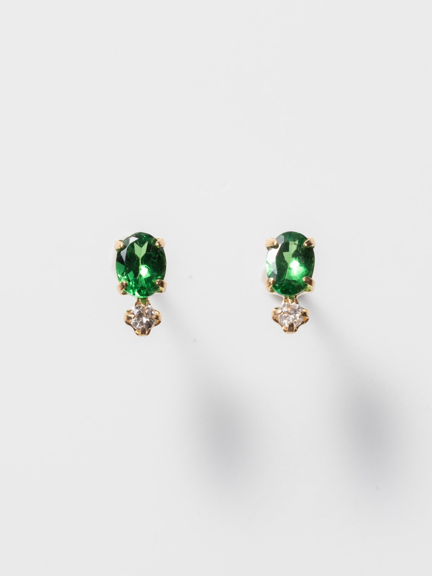 グリーンガーネット ダイヤ ピアス｜山羊座の星座石・1月誕生石